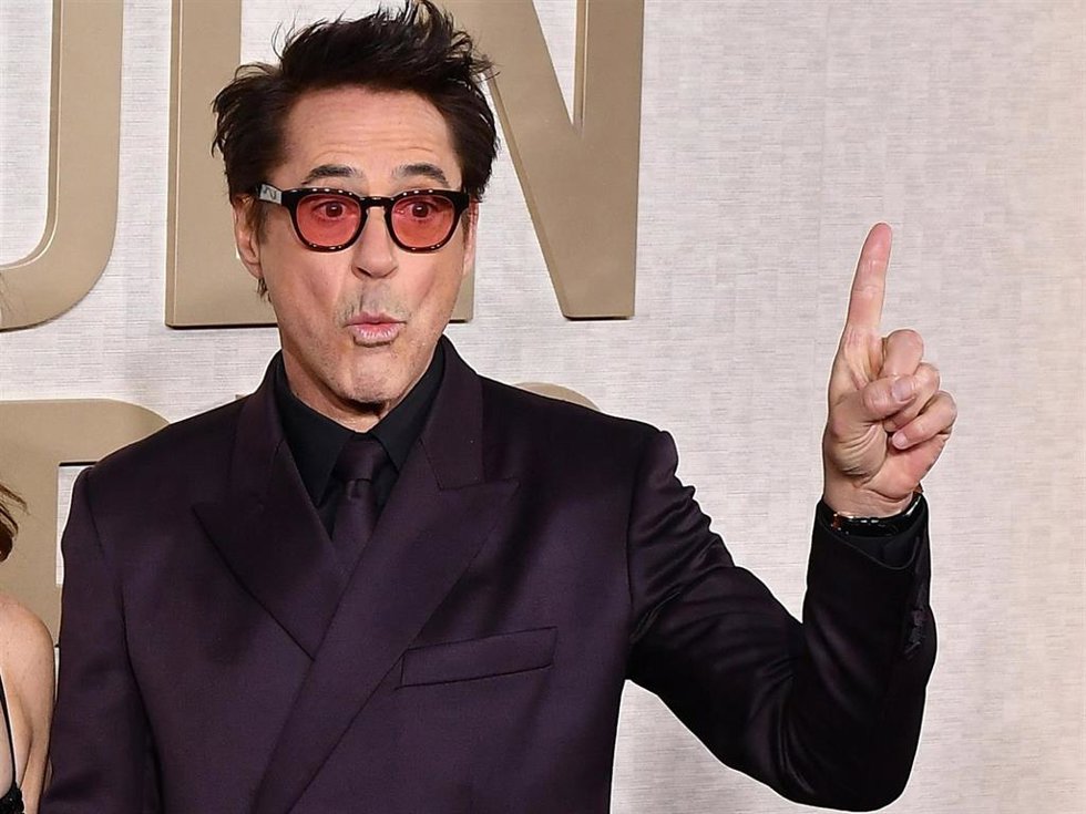 Robert Downey Jr. Poses For A Picture On The Red Carpet Of The 81St Annual Golden Globe Awards At The Beverly Hilton Hotel. Photo: C Flanigan/Imagespace Via ZUMA