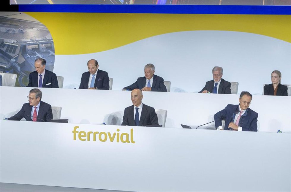 Archivo - Vista general de la Junta General Ordinaria de Accionistas de Ferrovial, en el auditorio ONCE, a 13 de abril de 2023, en Madrid