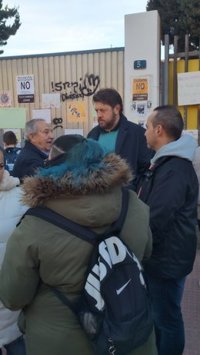 Con Málaga reclama al alcalde que "dé la cara frente a las demandas del Domingo Lozano"