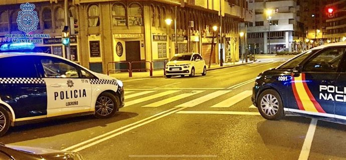 Archivo - Imagen de archivo de 'La Zona' en Logroño con presencia policial