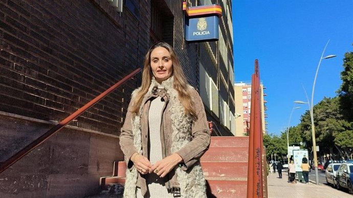 Manuela Martín (Vox).