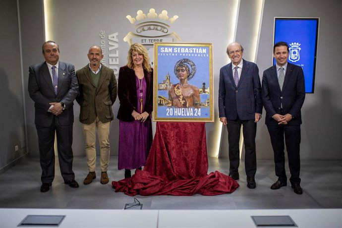 Presentación del pregonero y el cartel de las Fiestas de San Sebastián en Huelva.
