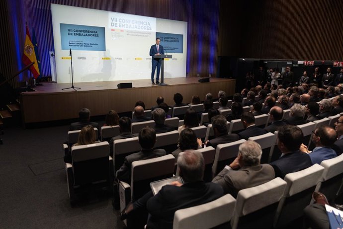 Archivo - El presidente del Gobierno, Pedro Sánchez, preside la VII Conferencia de Embajadores, en el Ministerio de Asuntos Exteriores, a 9 de enero de 2023, en Madrid (España). La Conferencia de Embajadores, en la que participan unos 130 jefes de misió
