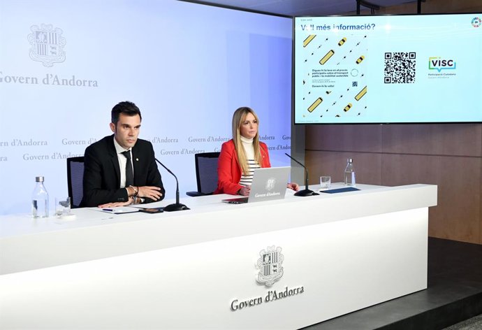 David Forné i Mariona Cadena en la presentació del procés de participació