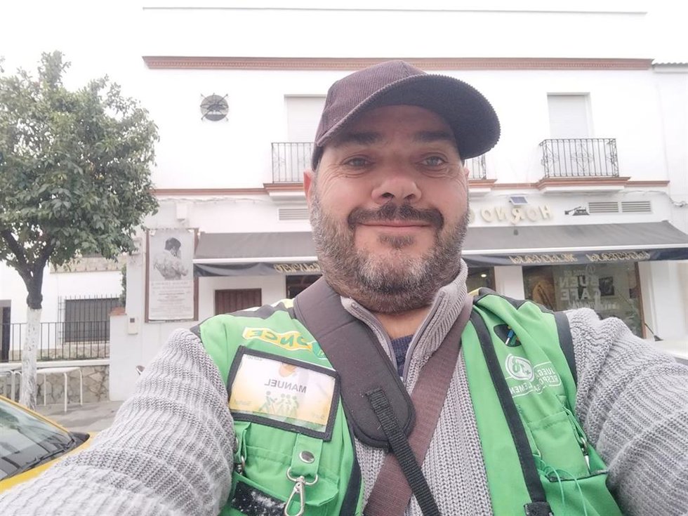 Manuel Herrera, vendedor de la ONCE en Gerena (Sevilla).
