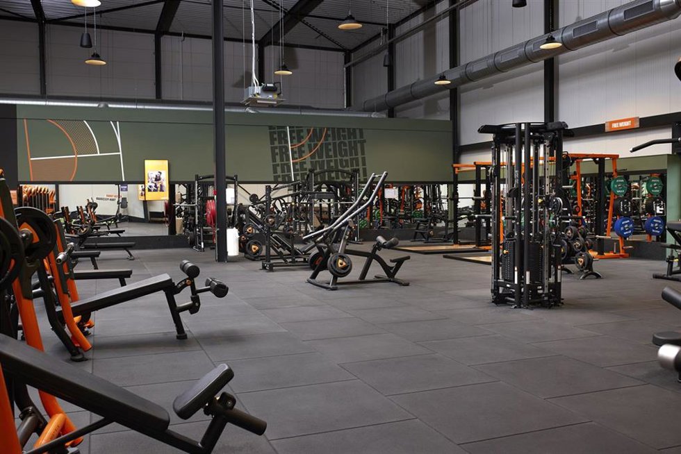 Archivo - Sala de máquinas de un gimnasio.