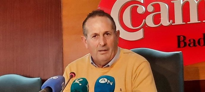 El presidente de Apag Extremadura Asaja, Juan Metidieri, en rueda de prensa