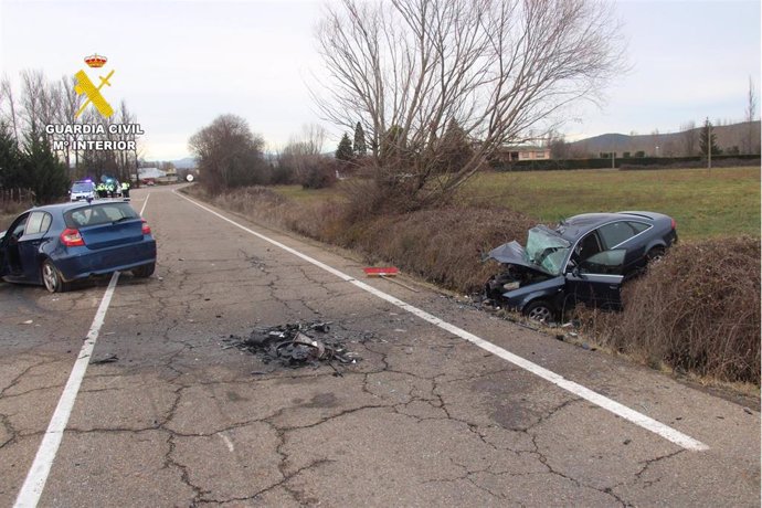 Estado en el que quedaron los dos vehículos implicdos en el accidente.