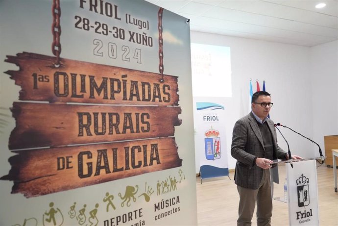 El conselleiro de Medio Rural, José González, en la presentación de las I Olimpiadas Rurais de Galicia, que se celebrarán en Friol (Lugo) del 28 al 30 de junio de 2024.