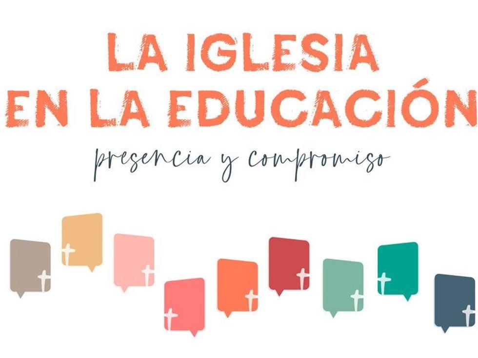 Archivo - Cartel de 'La Iglesia en la educación'.