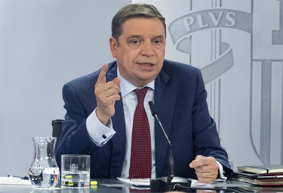 El ministro de Agricultura, Pesca y Alimentación, Luis Planas, durante una rueda de prensa posterior a la reunión del Consejo de Ministros, en el Palacio de La Moncloa