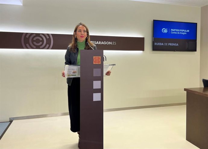 La portavoz adjunta del PP Aragón, María Navarro.