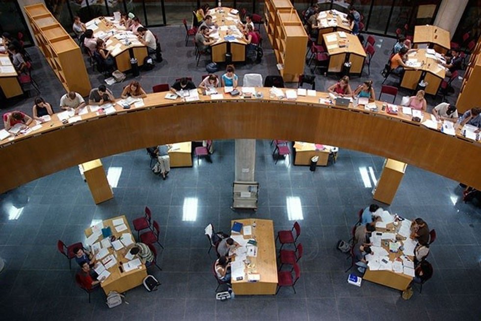 Biblioteca en una imagen de archivo