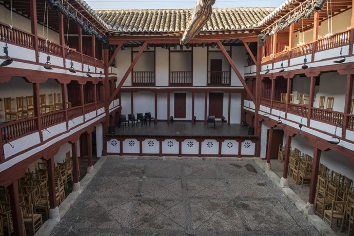 Archivo - Vista del Corral de Comedias de Almagro días antes del comienzo de la 46 edición del Festival Internacional de Teatro Clásico.