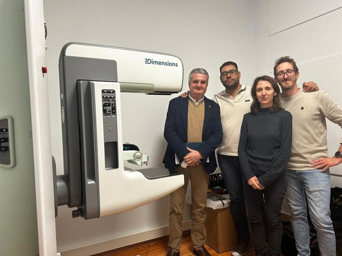 El Distrito Sanitario Poniente de Almería incorpora un segundo mamógrafo.