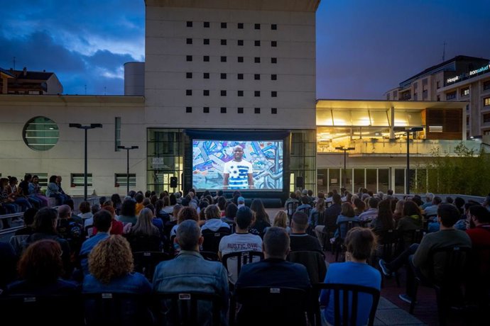 Archivo - Proyección en el museo Artium de Vitoria-Gasteiz