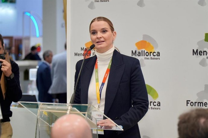 Archivo - La presidenta del Govern, Marga Prohens, en la World Travel Market 2023, en Londres.
