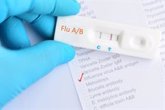 Foto: Los test de gripe en Europa se duplican a finales de 2023, en comparación con el mismo periodo de 2022, según ECDC