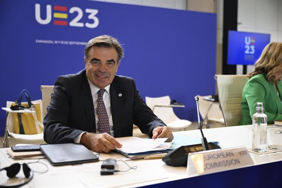 Archivo - El vicepresidente de la Comisión Europea (CE), Margaritis Schinas, durante una rueda de prensa