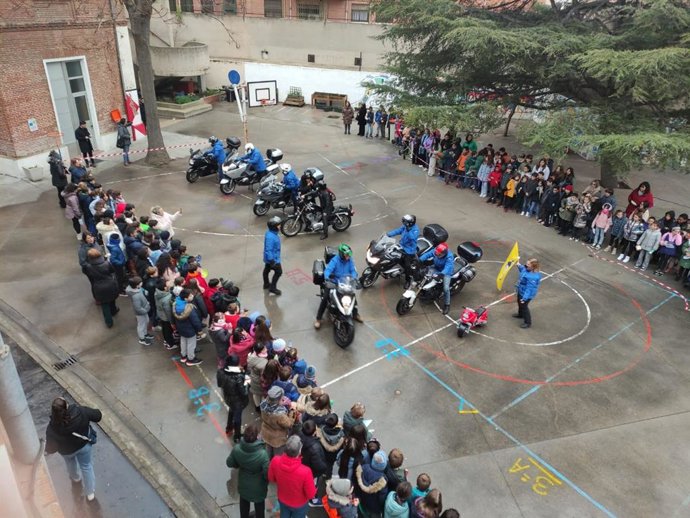 Visita de 'Pingüinos' al Colegio García Quintana de Valladolid.