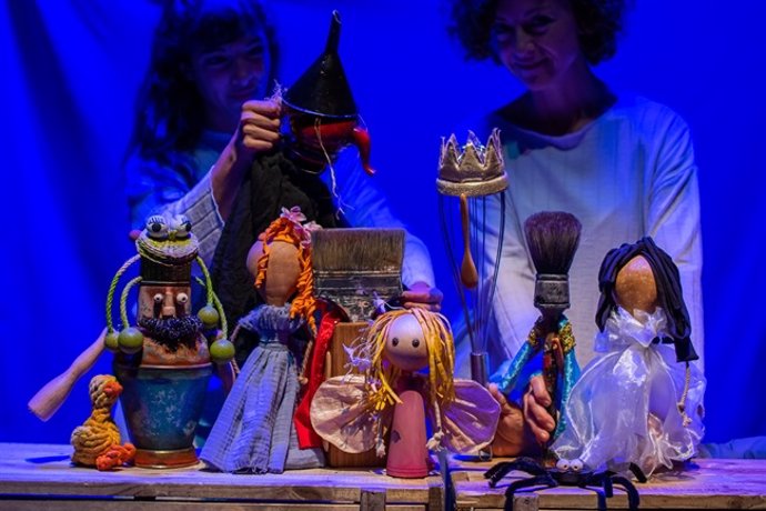 El Teatre Arniches arranca 2024 con espectáculos de danza y marionetas para todos los públicos