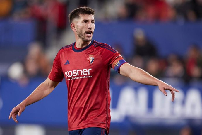 Archivo - David Garcia, jugador de Osasuna, durante un partido de Liga.