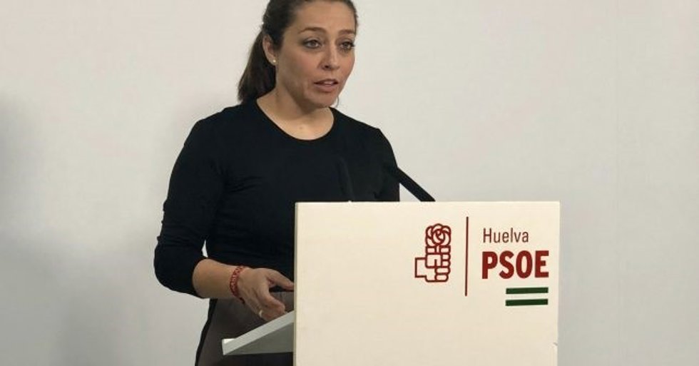 Archivo - La socialista y concejal almonteña, Macarena Robles, en una imagen de archivo.