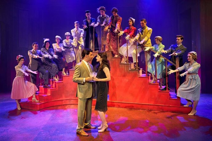 Escena del musical 'El tiempo entre costuras', de la productora beon. Entertainment, basado en la novela de María Dueñas.