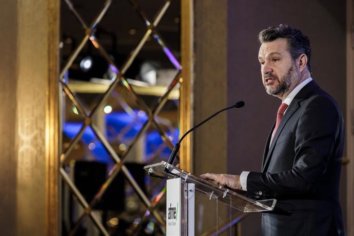 Archivo - El presidente de la CNMV, Rodrigo Buenaventura, interviene durante una conferencia anual de mercados financieros españoles organizada por AFME, en Wellington Hotel and Spa, a 18 de abril de 2023, en Madrid (España).