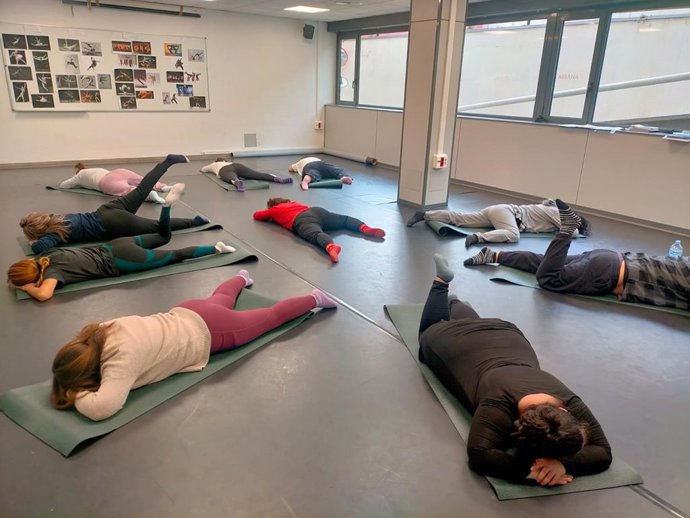 Un programa terapéutico de L'Hospitalet (Barcelona) trata la ansiedad y la depresión con danza