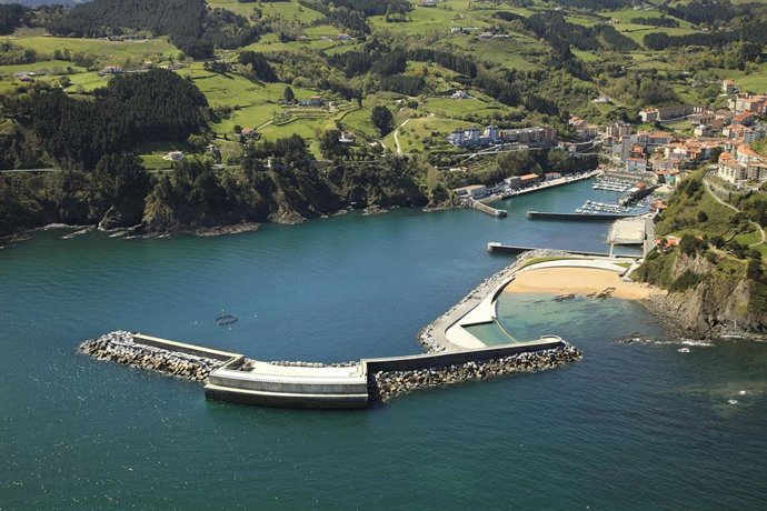 Archivo - Planta de olas de Mutriku