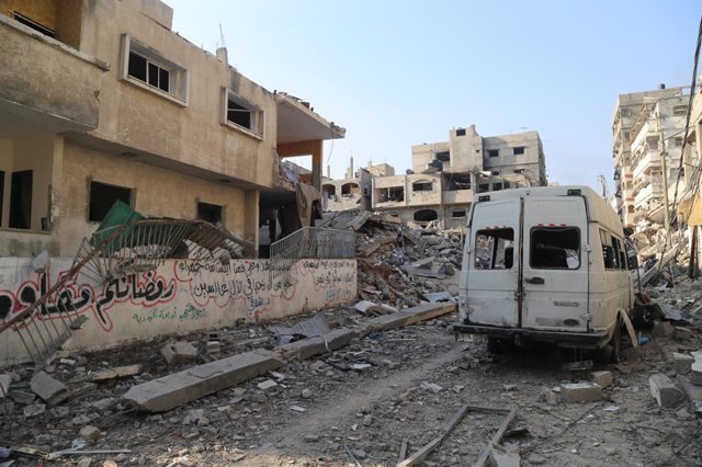 Edificios destruidos por los ataques en Beit Lahia, en el norte de la Franja de Gaza