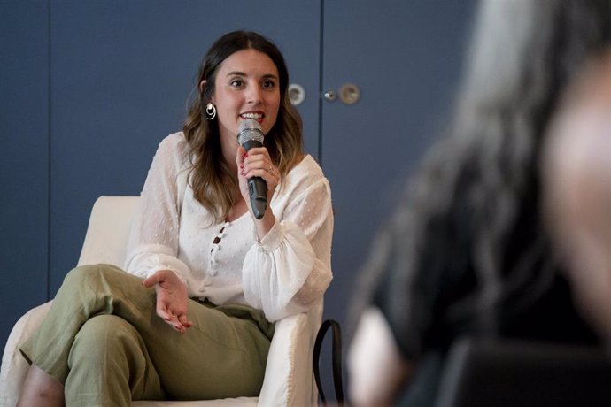 Archivo - La ministra de Igualdad, Irene Montero, asiste a la presentación de la novela 'La mala costumbre', de Alana S. Portero, en el Hotel Iberostar Las Letras Gran Vía, a 10 de mayo de 2023, en Madrid (España). Narrada en primera persona, ‘La mala cos