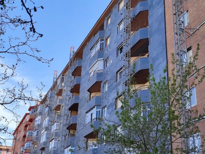 Archivo - Un bloque de edificios.