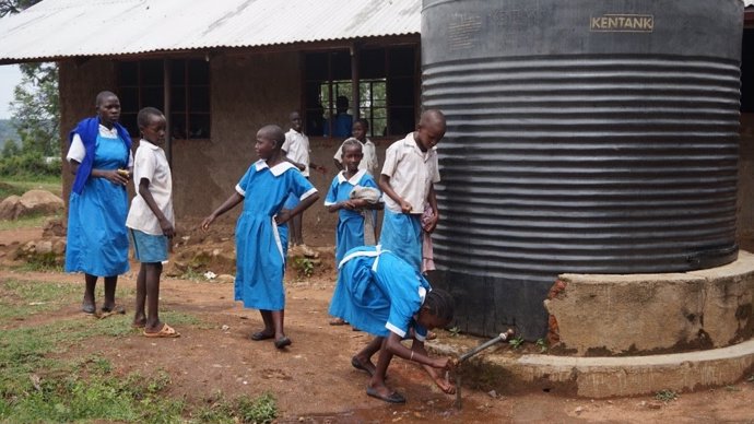 Alumnos de la escuela primaria de Nyamaranya (Kuria, Kenia)