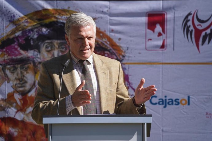 Archivo - El matador de toros Juan Antonio Ruiz Espartaco, en una imagen de archivo.