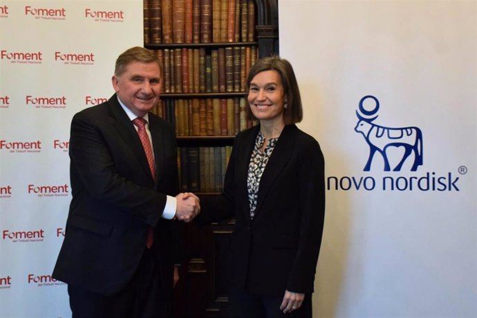 El secretario general de Foment del Treball, David Tornos, y la directora de Relaciones Institucionales y Acceso al Mercado de Novo Nordisk, Silvia Meije