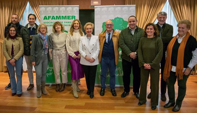 Reunión de la Asociación de Familias y Mujeres del Medio Rural en Ciudad Real.