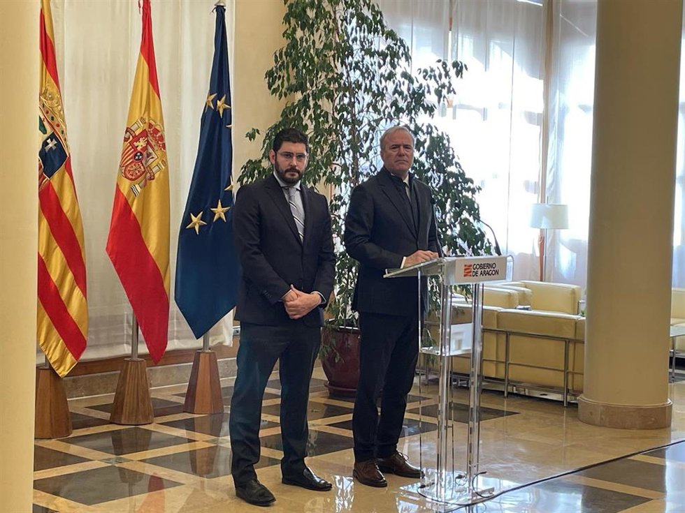 El presidente del Gobierno de Aragón, Jorge Azcón, y el vicepresidente primero, Alejandro Nolasco.