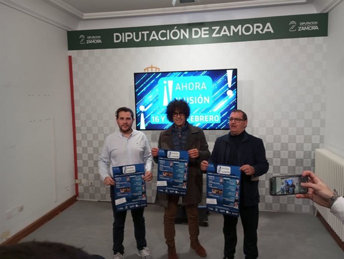 El vicepresidente de la Diputación, Víctor López de la Parte; el organizador del congreso, Miguel de Lucas; y el director de Comunicación de Caja Rural, Narciso Prieto