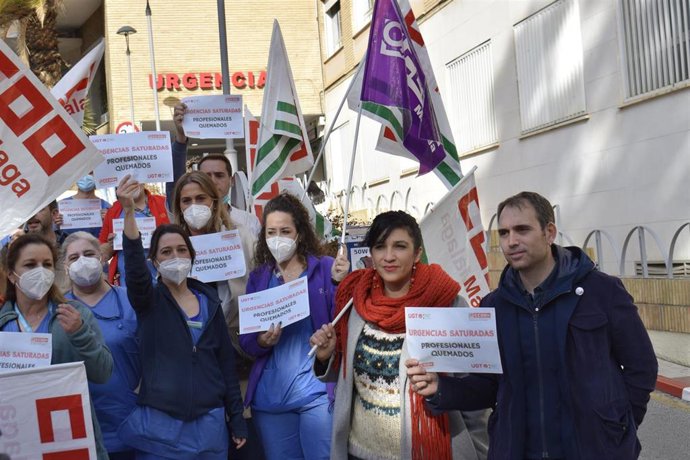 El coordinador de IU Andalucía y diputado de Sumar en el Congreso, Toni Valero, junto a la coordinadora provincial de Málaga de IU, Toni Morillas.