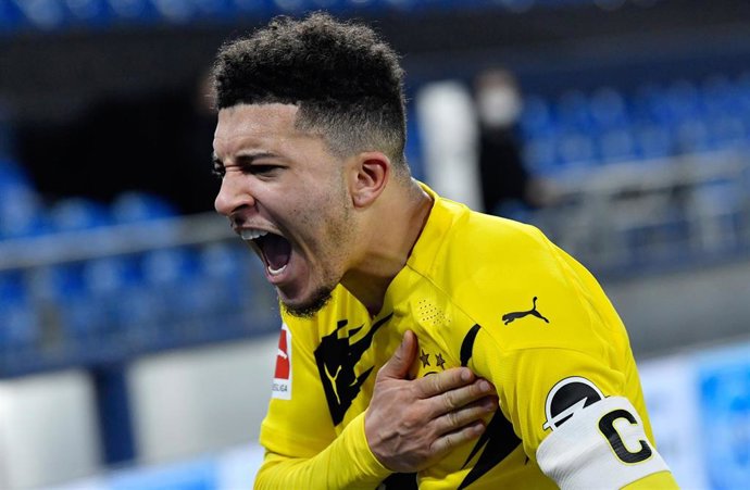 Archivo - Extremo inglés Jadon Sancho celebra un gol con el Borussia Dortmund.