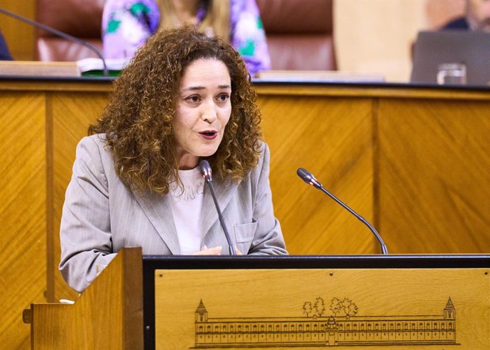 Archivo - La portavoz de Por Andalucía, Inmaculada Nieto, interviene en el debate sobre el estado de la Comunidad en el Pleno del Parlamento andaluz.