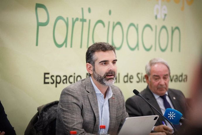 Fernández-Pacheco en el Consejo de Participación de Sierra Nevada celebrado en Laujar de Andarax (Almería)