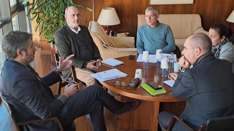 Alberto Varela preside una reunión de la junta de portavoces de la Federación Galega de Municipios e Provincias (Fegamp).