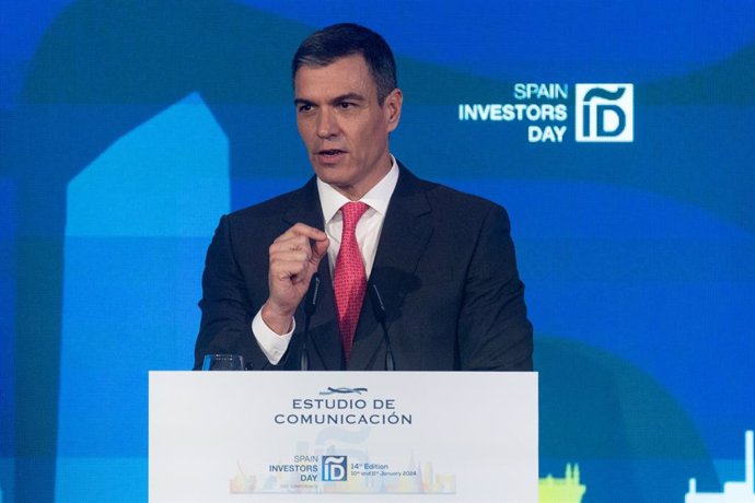 El presidente del Gobierno, Pedro Sánchez, interviene durante la segunda y última jornada de la XIV edición de Spain Investors Day, en el Hotel Mandarin Oriental Ritz, a 11 de enero de 2024, en Madrid (España). Spain Investors Day (SID) es un foro profesi