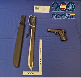 Armas intervenidas en Algeciras en el robo con violencia en una casa.