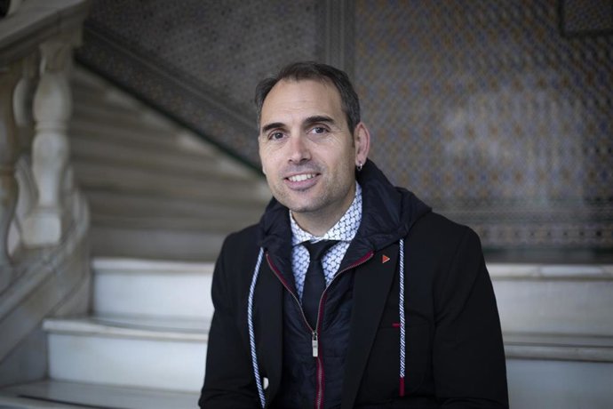 Archivo - El coordinador general de IU Andalucía, Toni Valero, en una entrevista concedida a Europa Press.