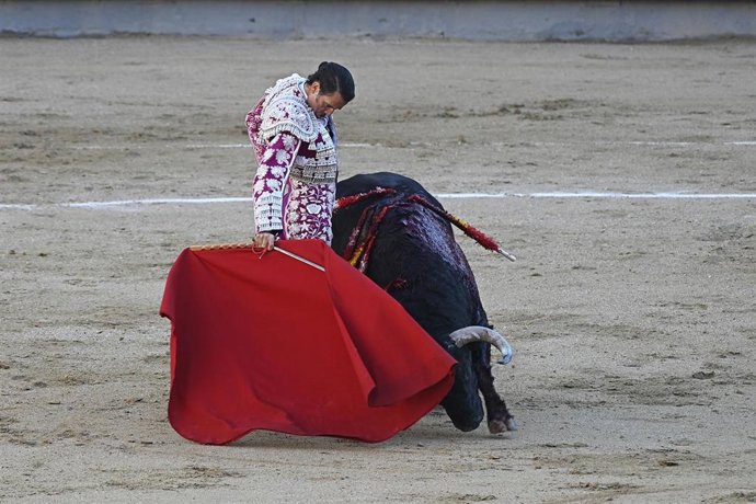 Archivo - El torero Uceda Leal durante la Feria de Otoño en la Plaza de Toros de Las Ventas.