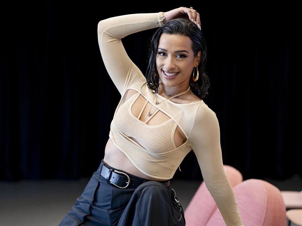La cantante Chanel presenta su primer disco, 'Agua'